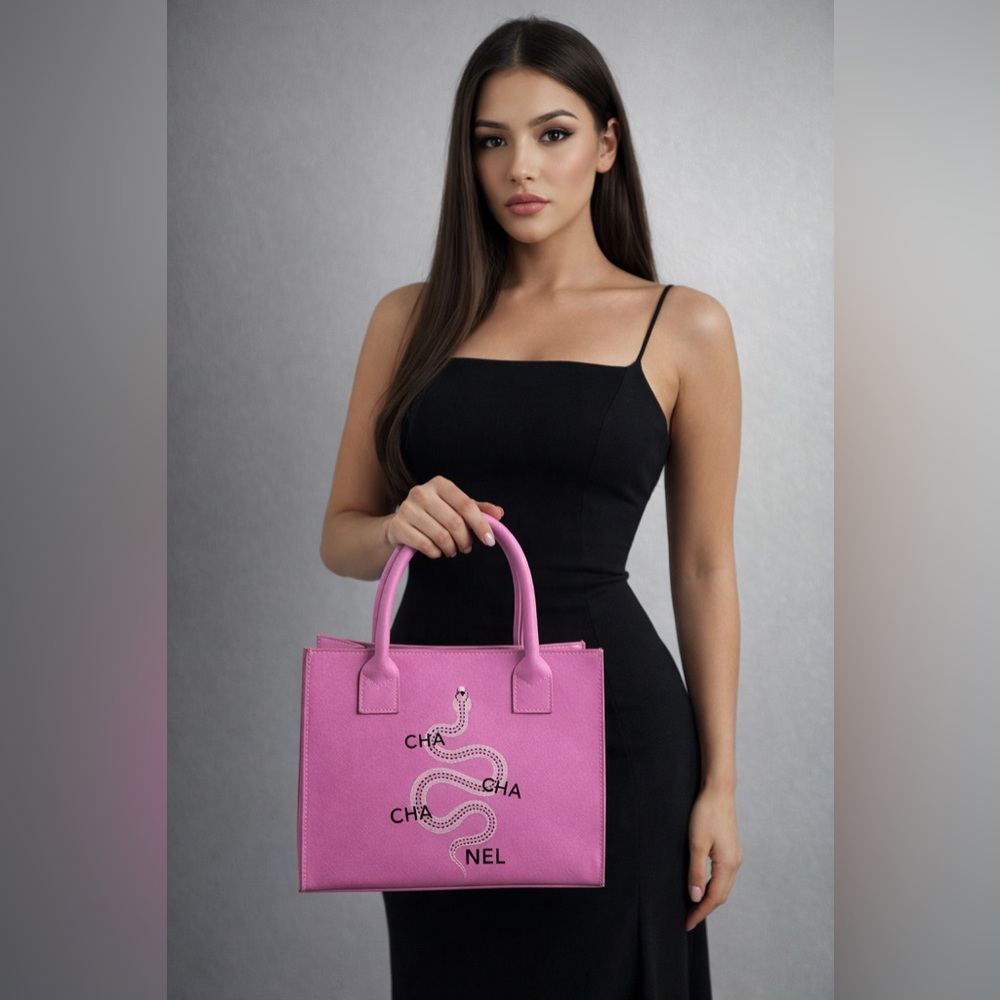 CHA CHA CHA NEL  Pink Tote with Embellished‎ Logo